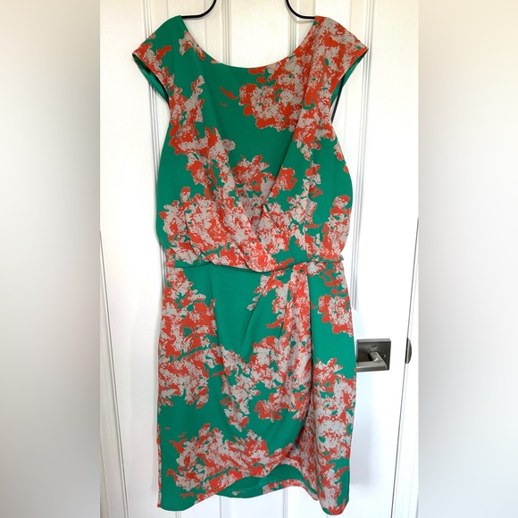 Jessica Simpson Floral Dress, Like New, Size 10 - Picture 2 of 7